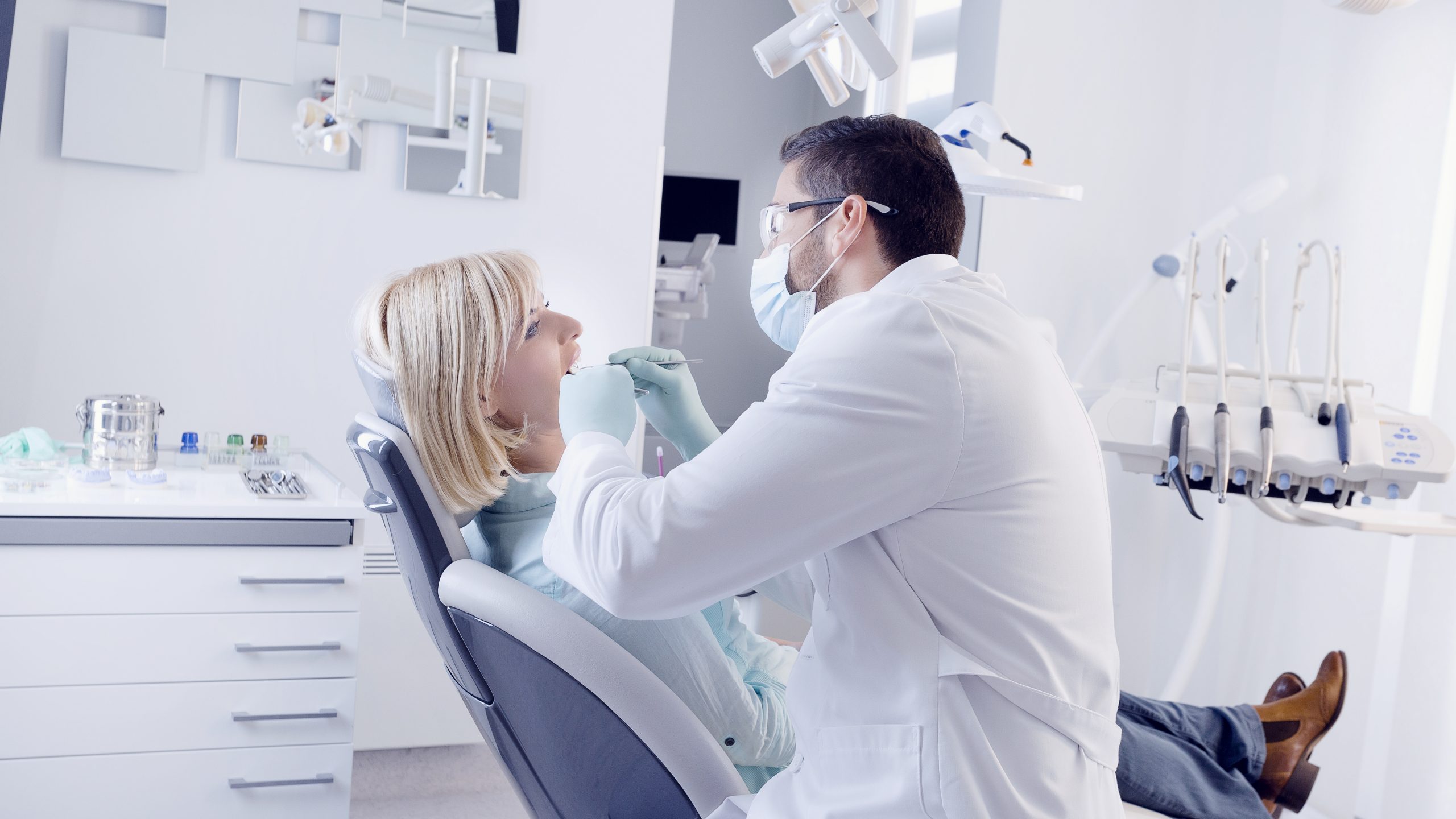 Dentist in Floyds Knobs, IN
